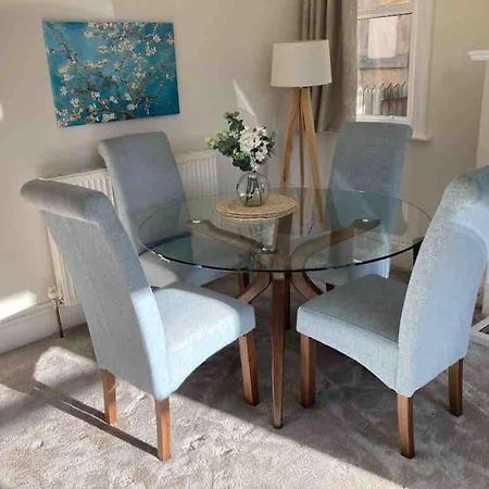 Garden Apartment, Central Harrogate With Parking Екстериор снимка