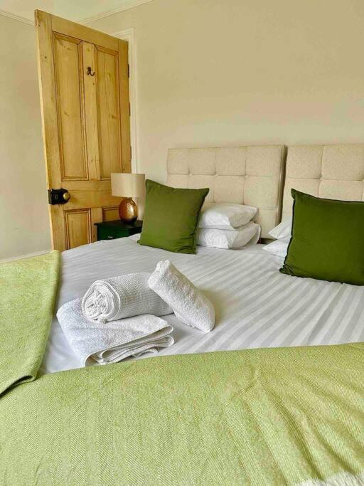 Garden Apartment, Central Harrogate With Parking Екстериор снимка