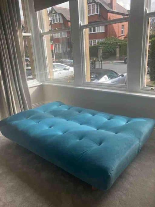 Garden Apartment, Central Harrogate With Parking Екстериор снимка